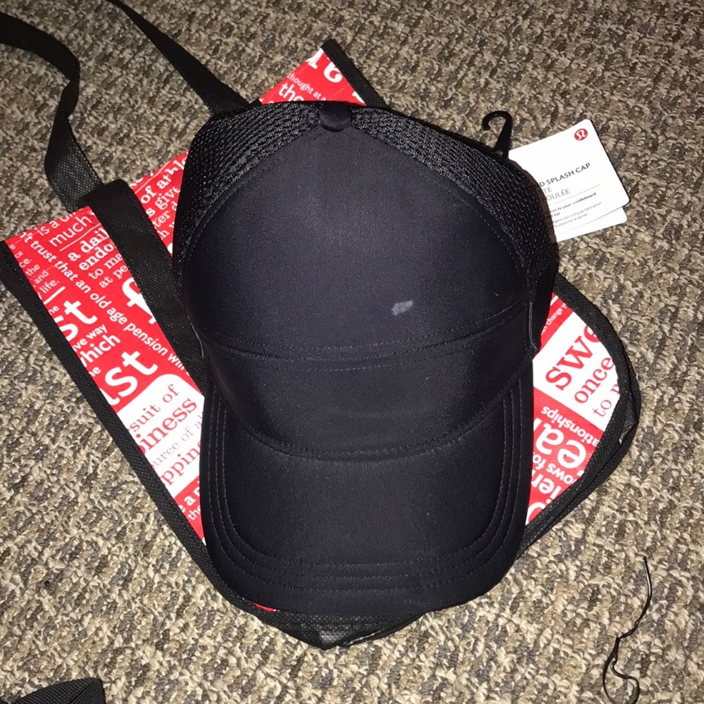 NWT Lululemon Black Dash and Splash hat and bag